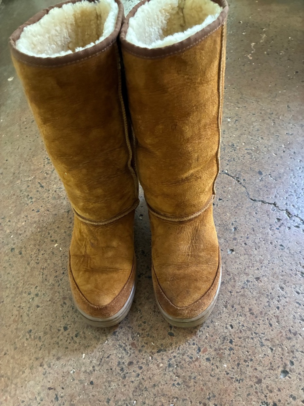 Ugg Australia Revival Shearling-Lined Suede Boots - Chestnut. M9- L10